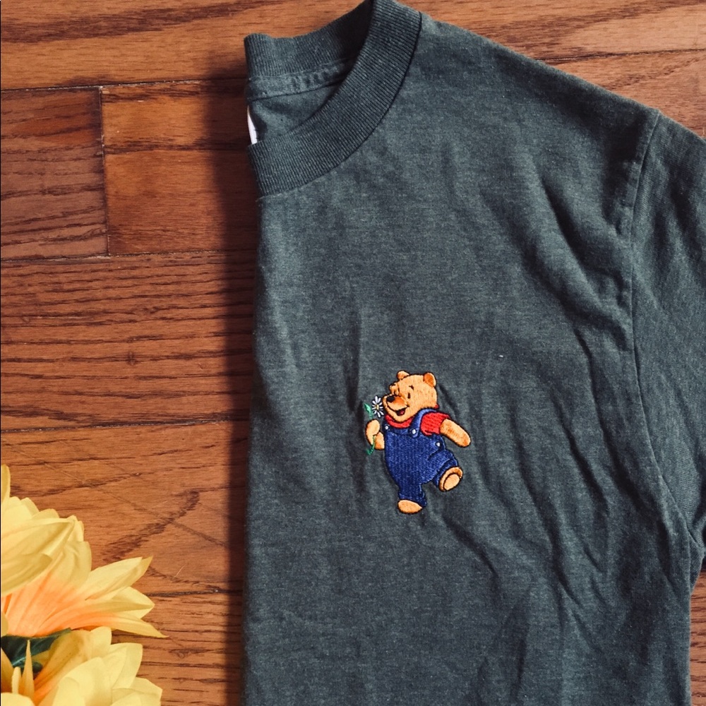 SOLD ⚡️Vintage Khaki Winnie the Pooh Tee⚡️